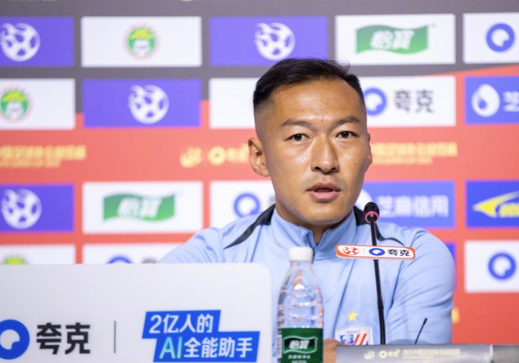 包含亚冠淘汰赛开战在即，球队备战热火朝天的词条