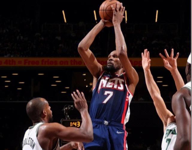 Faker关键节点势不可挡，篮网带队取胜！